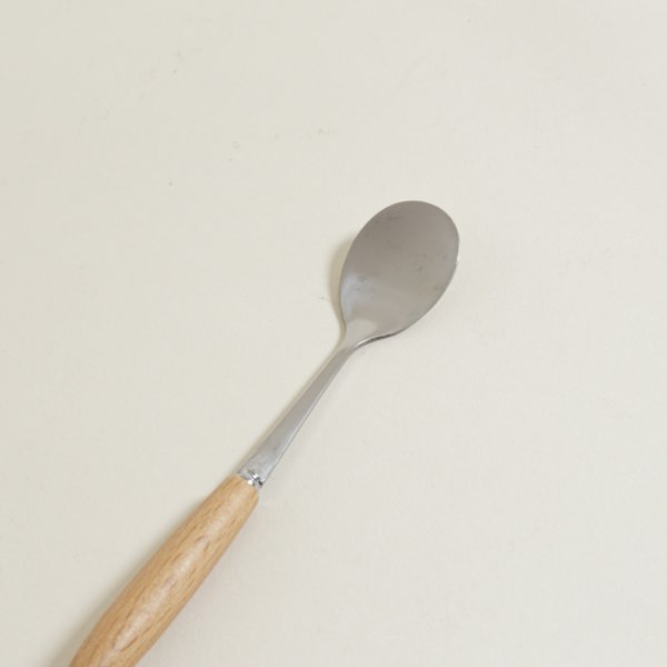 Cuchara De Acero Con Mango De Madera 16cm