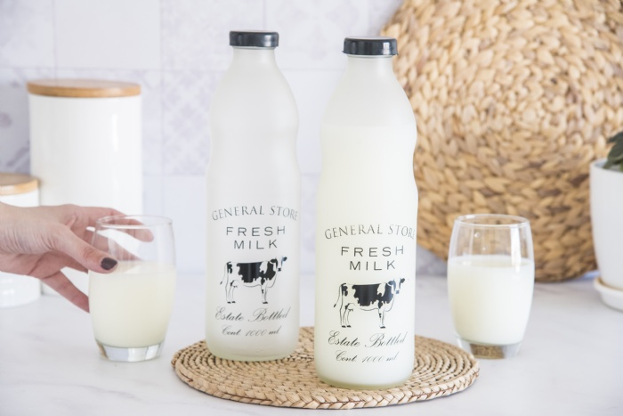 Botella De Vidrio Milk 1l Con Tapa De Silicona 