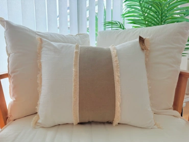 Almohadon 40x50cm Con Flecos En Franja
