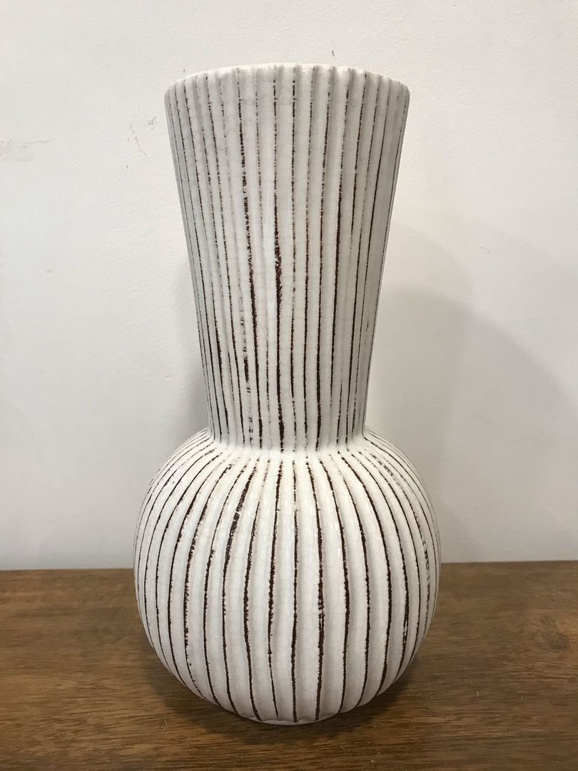 Florero De Ceramica Rayas Con Cuello 28cm